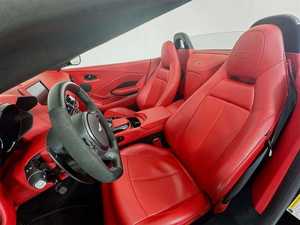 Como nuevo, superimpecable, VANTAGE 2024 usado, convertible, automático, volante a la izquierda, asientos de cuero, portaequipajes de aleación de aluminio, neumáticos R17, gasolina - Product Image 3