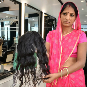 Cheveux Naturels en Gros Non Traités de Qualité Supérieure 100% Vierges du Temple Indien, Lots de Cheveux Humains Ondulés Noirs, Extensions 100g/pièce - Product Image 1