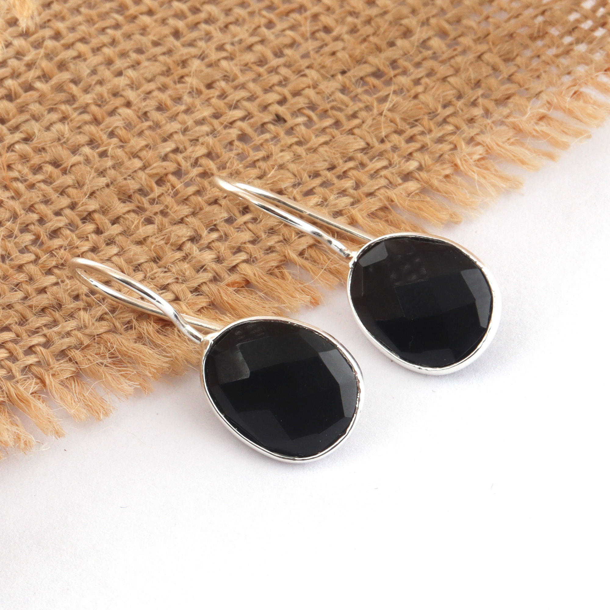 โอนิกซ์สีดำ