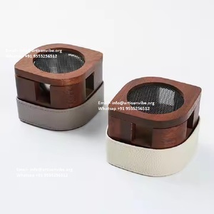 Brûleur arabe en cuir Mabkhara en bois fait à la main avec couvercle encens et diffuseur d'aromathérapie pour usage religieux - Product Image 2