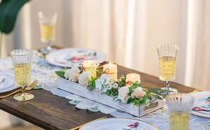 Plateau de service décoratif en bois: Plateau rustique long et étroit pour bougie en bois de ferme avec poignées découpées rectangulaires - Product Image 4