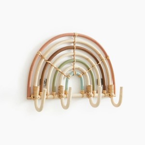 Adorable crochet en forme d'arc-en-ciel en rotin pour vêtements de bébé accessoires de chambre d'enfant crochets muraux naturels - Product Image 5