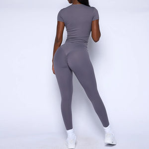 Venta al por mayor Activewear ropa de entrenamiento Fitness ropa deportiva mallas sin costuras mujeres gimnasio Yoga Wear conjuntos al por mayor personalizado 2026 - Product Image 4