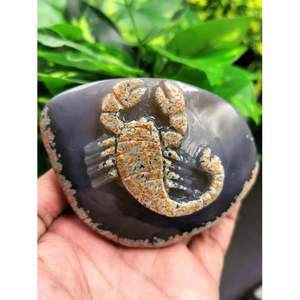 Géode en pierre d'agate naturelle avec sculpture de Scorpion - cristal/reiki/chakra/énergie de guérison - Product Image 2