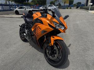 Motocicleta Ninja 650 ABS 2025 - Product Image 2