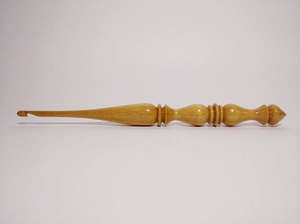 Crochets en bois dans un large assortiment de tailles sur mesure à partir de 3 mm Fabriqué avec du bois multicouche dans les tons de marron - Product Image 3