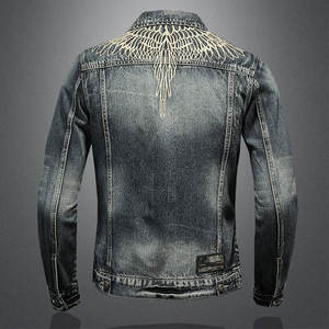 Veste en jean bleue avec col et écusson de style unique pour homme, veste en jean pilote, vêtements d'extérieur décontractés, vêtements de rue, vestes en denim de nouveau style - Product Image 4