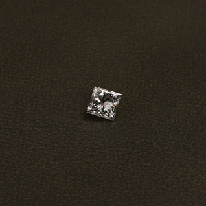 เพชรเจียระไนทรงปรินเซส 1.5 กะรัต ผลิตในห้องปฏิบัติการ แบบ CVD สี F พร้อมใบรับรอง สำหรับทำแหวน - Product Image 2