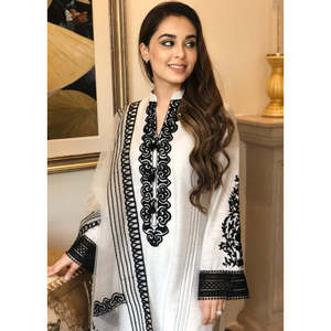 Ensemble de 3 pièces brodées MAHEEN GHANI pour femmes, avec dupatta, modèle BIC-3137, orné de broderies Dhanak et d'organza - Product Image 2