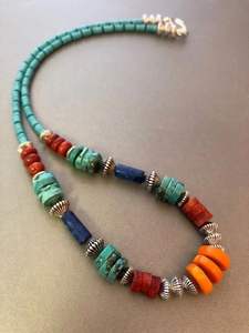 Colgante con forma de hoja de árbol para mujer, collar de diseño único, joyería - Product Image 3