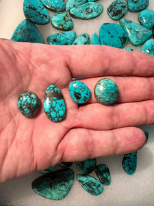 Natural Mountain Turquoise Gemstone Turquoise Loose Gemstone Cabochon For Making <b>Jewellery</b> - Product Image 2