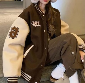 Nouvelle veste universitaire à broderie 3D haut de gamme Personnaliser la vente en gros Veste universitaire coupe-vent OEM Vestes Letterman pour femmes - Product Image 3