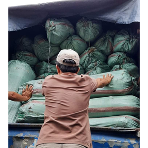 Bâtons de balai de noix de coco pour le nettoyage à domicile/longs balais d'herbe de noix de coco durables et multi-usages à prix compétitif - Product Image 3