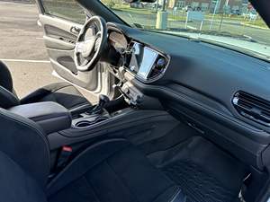 Durango SRT Hellcat 2021, Motor V8 Supercargado de 710 HP, Tracción en las Cuatro Ruedas, Asientos en la Tercera Fila - Product Image 5