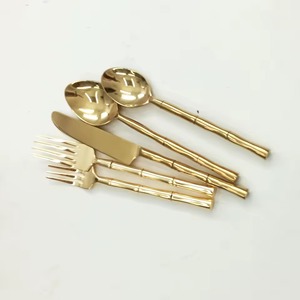 Poignées élégantes en acier inoxydable lot de 5 couverts couverts cuillère couteau fourchette utilisé dans la cuisine Table or couleur plaqué produits - Product Image 1