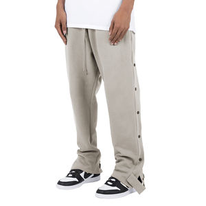 กางเกงวอร์มขาบานทรงกระบอกผู้ชาย ดีไซน์กระดุม พร้อมโลโก้สั่งทำ |   กางเกงวอร์มขายส่ง - Product Image 1