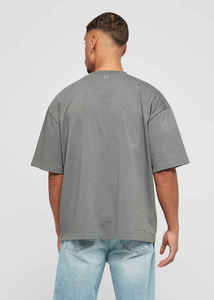 เสื้อยืดสตรีทแวร์ผู้ชายขายดี ระบายอากาศได้ดี เป็นมิตรกับสิ่งแวดล้อม ผลิตจากผ้าโพลีเอสเตอร์/คอตตอนถัก แขนสั้น ทรงปกติ ใส่สบาย - Product Image 6