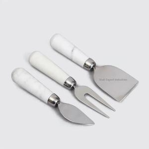 Ensembles de fromage en métal argenté de vente chaude avec poignée en marbre blanc pour les ensembles d'épandeur de beurre de couteau à fromage de Table de petit déjeuner - Product Image 1