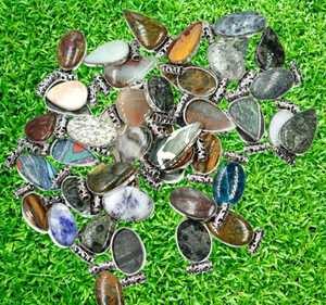 จี้อัญมณีทรงหลวมทรงหลังเบี้ยขัดเงาสูงสำหรับผู้หญิงเครื่องประดับตามสั่งขายส่งเป็นจำนวนมาก - Product Image 4