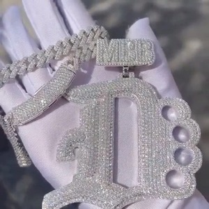 Collier pendentif en diamant Moissanite de luxe au design unique pour femmes au fabricant de gros - Product Image 5