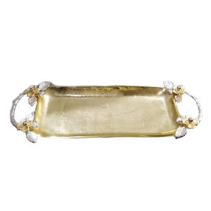 Plateau de service en métal doré antique avec poignées décoratives, plateau de service pour snacks de table, parfait pour la décoration intérieure et les événements. - Product Image 5