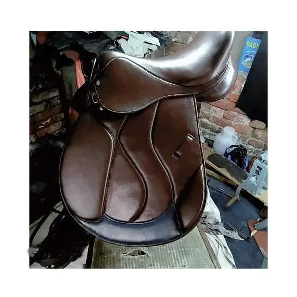 Fabricant OEM vente en gros, selle de saut en cuir anglais tout usage, cheval d'extérieur, couleur marron foncé