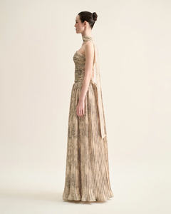 Vestido maxi de gasa Antiestático de alta calidad para mujer Estilo cascada elegante con cintura imperio Servicios ODM Hecho en Vietnam - Product Image 5