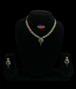 Conjunto de collar de Fantasía Floral de lujo con cadena de eslabones clásica adornada con perlas y diamantes perfectos para compromiso y regalo - Product Image 4