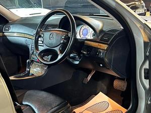 MERCEDES-BENZ Clase E 2.1 E220 2009 USADO, Volante a la Izquierda/Derecha - Product Image 3