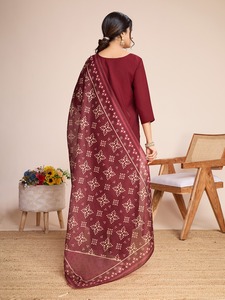 Kurti bordado étnico para mujer con pantalón Salwar de estilo indio Precios a granel para ropa de boda Ropa india y pakistaní - Product Image 3