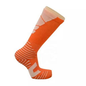 Conception de haute qualité Offre Spéciale 2023 coton Chaussettes de baseball Sports de plein air Porter des chaussettes de sport en plusieurs couleurs avec un design personnalisé - Product Image 3