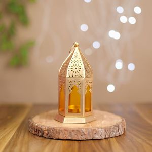 Grande lanterne ramadan en métal au look vintage avec bougeoir pour décoration ramadan kareem dans les maisons et les jardins - Product Image 6