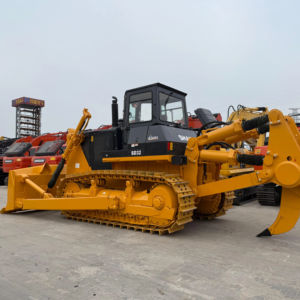 รถดันดินไฮดรอลิกแบบตีนตะขาบมือสอง ยี่ห้อ Shantui รุ่น SD32 พร้อมลูกปืนและมอเตอร์ ประสิทธิภาพสูง ปี 2022 สำหรับขาย - Product Image 1