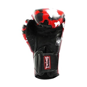 นวมชกมวยคู่แฝด สำหรับมวยไทย คิกบ็อกซิ่ง MMA ฝึกซ้อมและแข่งขัน อุปกรณ์กีฬาระดับพรีเมียม พร้อมที่รัดข้อมือ - Product Image 6