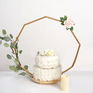 Présentoir à Gâteau Rond Doré de 27 Pouces avec Arche Géométrique en Métal Nonagon en Bois Moderne pour Décoration de Table de Mariage - Product Image 6