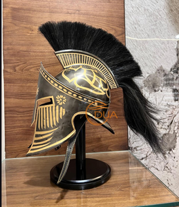 Casco Espartano de la Antigua Grecia con Pluma Negra |   Casco de Guerrero de Metal Hecho a Mano para Exhibición, Disfraces y Coleccionistas - Product Image 2