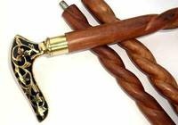 Canne de marche en bois avec poignée en laiton - Canne vintage faite à la main pour hommes - Bâton de randonnée en bois de rose avec embout en caoutchouc - MOQ 1 pièce