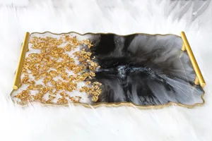 ถาดโต๊ะเครื่องแป้งเรซิ่นมันวาวดีไซน์เพรียวบางสำหรับขวดน้ำหอมแปรงและเทียนตกแต่งเรซิน - Product Image 2