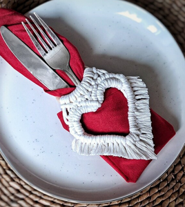 Servilletero de San Valentín-servilletero de macramé, Decoración de mesa boho, servilletero de corazón - Product Image 2