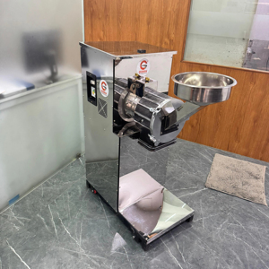 Máquina Premium 2 en 1 5650W 7.5HP Molinillo de doble cámara para granos Especias Pulsos con motor trifásico de salida de 70Kg/Hr - Product Image 1