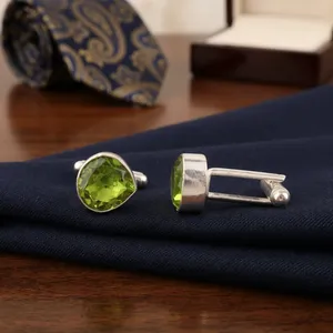 Boutons de manchette artisanaux en pierre de péridot, sertis dans de l'argent sterling 925, bijoux unisexes faits à la main, élégants, pour occasions formelles, cadeau - Product Image 5