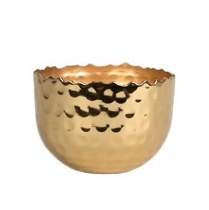 Pot à bougie rond en métal aux finitions martelées or brillant Fer de table décoratif pour la maison et le mariage pour la décoration de Noël - Product Image 1