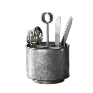 ที่ใส่ช้อนส้อมเหล็กชุบสังกะสีแบบตั้งแนววินเทจพร้อมที่จับสำหรับโต๊ะอาหารในห้องครัวที่บ้านที่เก็บอย่างยั่งยืน - Product Image 3