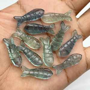 Cuentas de Piedras Preciosas de Fluorita Verde Natural en Forma de Pez Talladas a Mano de 25 MM - Product Image 3
