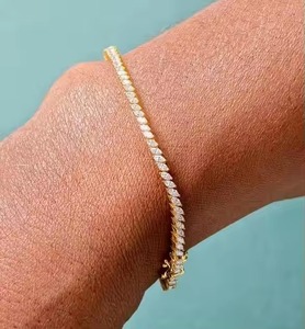 Diseño personalizado oro amarillo moissanita pulsera 10K / 14K oro amarillo mujeres joyería fina - Product Image 2