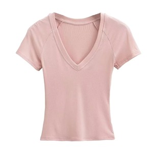 Camiseta esencial de cuello redondo para mujer con mangas cortas y tela suave y cómoda, perfecta para uso diario informal y servicio OEM - Product Image 3