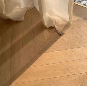 AB Grade Chevron French <strong>Oak</strong> <strong>Flooring</strong> Hardwood <strong>Flooring</strong> 12mm White <strong>Oak</strong> Timber Engineered <strong>Flooring</strong> - Product Image 6