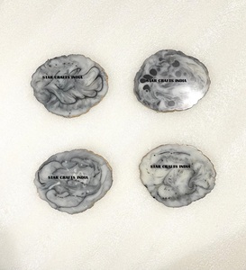 Posavasos de resina epoxi personalizado cuadrado redondo taza de té cristal madera resina posavasos de STAR CRAFTS INDIA para artículos de decoración del hogar - Product Image 4