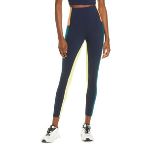 Mallas suaves de yoga para mujer con sensación de segunda piel y tela duradera que absorbe el sudor Mallas de yoga para mujer - Product Image 2