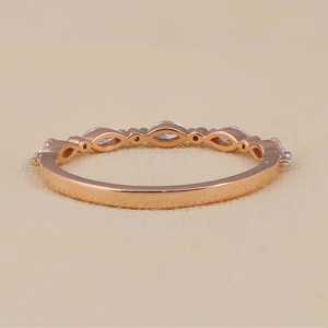 Anillo de Boda de Media Eternidad en Oro Amarillo Platino con Diamantes de Laboratorio Marquise Claridad VS, Joyería Fina de 10k con Certificado IGI, Engaste con Incrustaciones - Product Image 3